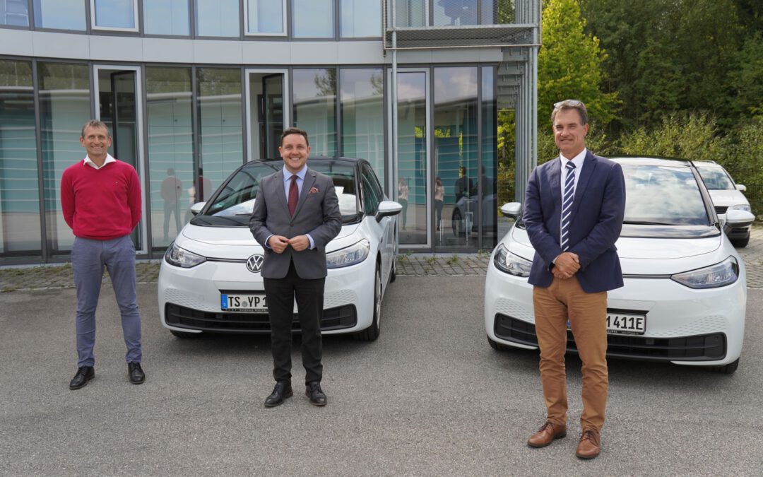 Stadtwerke Traunreut verstärken ihre E-Flotte – E-Mobilität sinnvoll dank lokaler, nachhaltiger Stromerzeugung