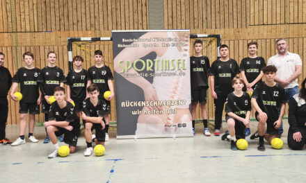 Sportinsel sponsert der Handballjugend Trikots