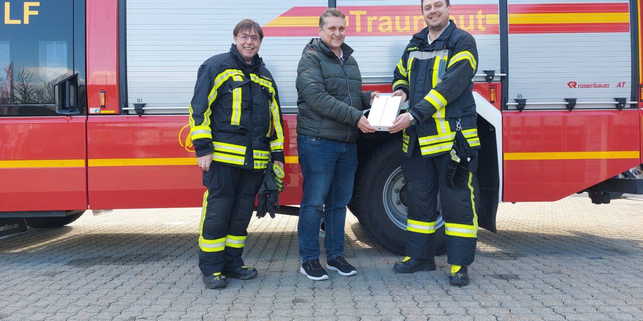 Technikspende der Fa. Diekom an die Freiwillige Feuerwehr Traunreut