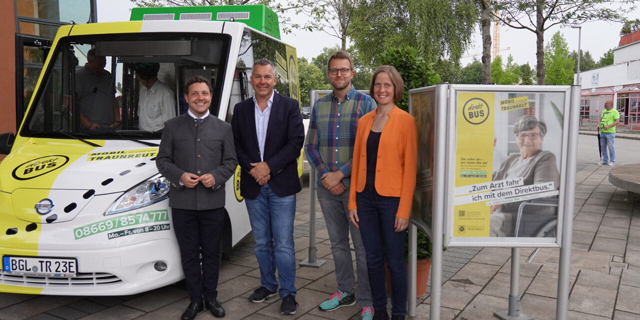 Erfolgreiche Präsentation des neuen direktBUS in Traunreut