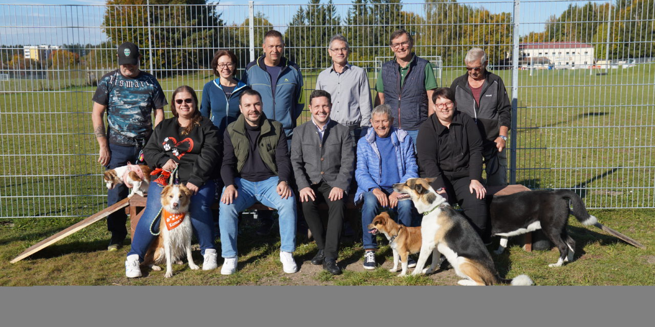 Neuer Hundeplatz in Traunreut begeistert Tierbesitzer