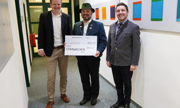 Bürgerstiftung Trostberg und Traunreut spendet 1000 Euro an den GTEV D’Traunviertler Traunwalchen e.V.