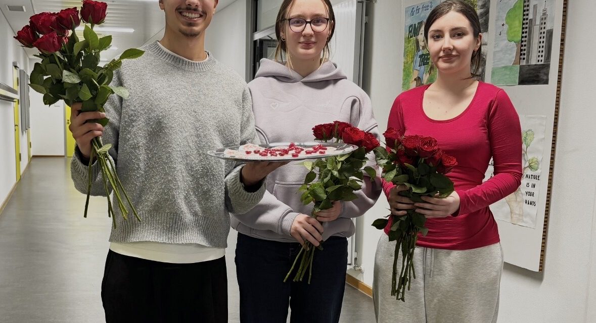 Rosen, Süßes und große Freude: Valentinstag am JHG