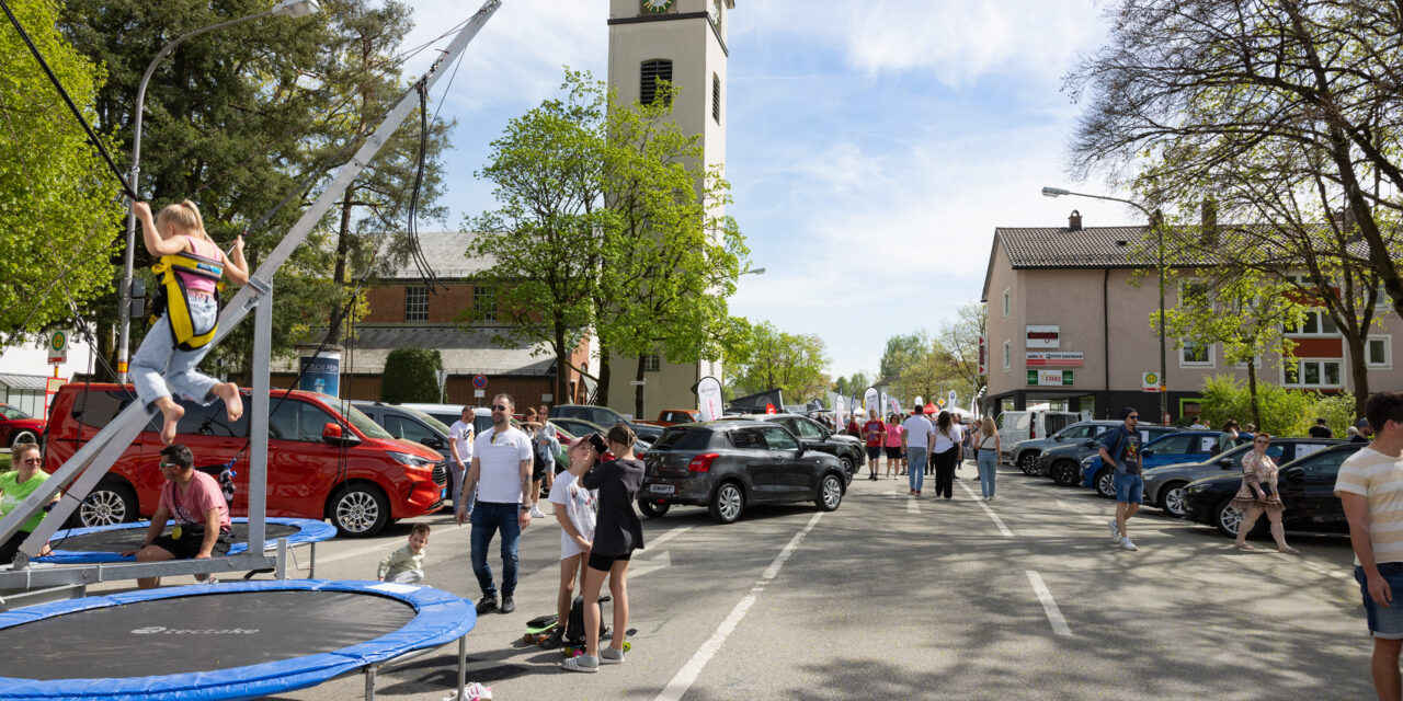 Verkaufsoffener Sonntag mit Autoschau am 19. April