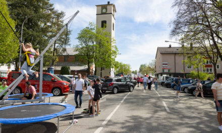 Verkaufsoffener Sonntag mit Autoschau am 19. April