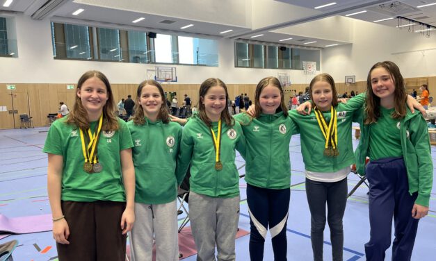 TuS-Schwimmerinnen glänzen beim Intern. Schwimmfest in München